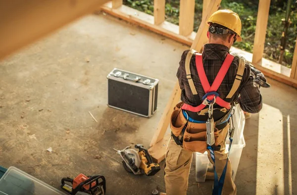 Tiempo de trabajo de construcción —  Fotos de Stock