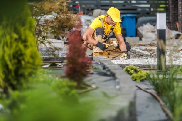 Garden Path Work — Stock Photo, Image