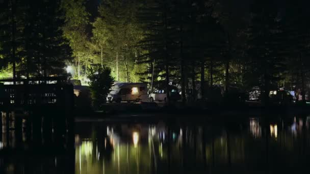 Time Lapse Video of RV Park Camping and the Lake. — Stock Video