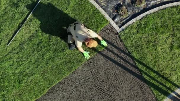 Roll of New Natural Grass Turf Installed by Professional Gardener. — 비디오