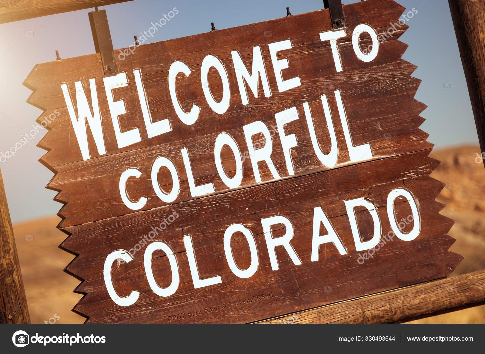 Símbolos E Objetos De Verão Desenhados à Mão Em Um Fundo Branco Um Rabisco  Alegre Para, image size:1600x1167