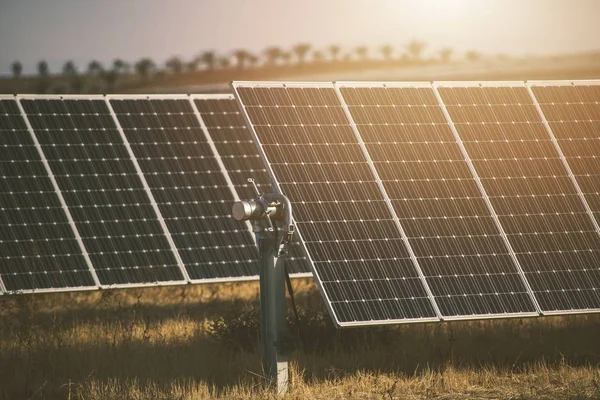 Planta de Energia Solar Renovável — Fotografia de Stock