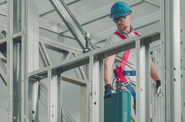 Ticari İnşaat Müteahhiti