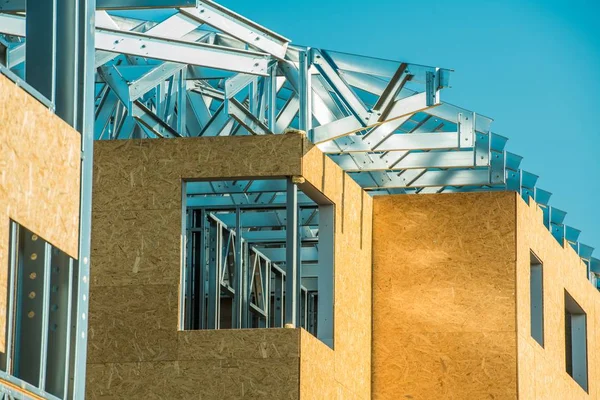 Edificio de madera y acero — Foto de Stock