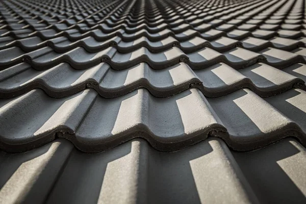 Azulejos de techo de cerámica negro — Foto de Stock