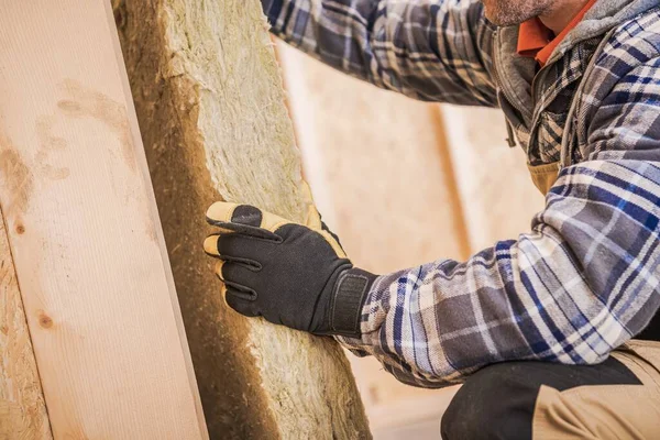 Husväggar Isolerande — Stockfoto