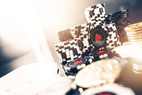 Casino Poker Chips Sur Une Table Concept Industrie Jeu — Photo