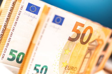 İşaretli ve Sembollü 50 Euro Sarı Banknota Kapat. 