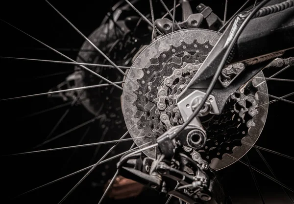 Close Bicycle Back Wheel Metal Discs Spikes Chain Gears — Stock Photo, Image