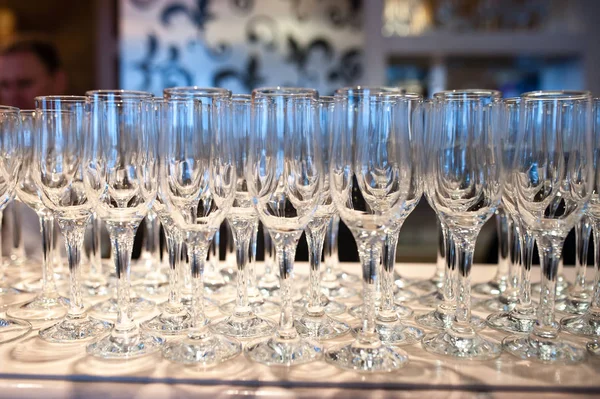 Skład pustych okularów do szampana. — Zdjęcie stockowe