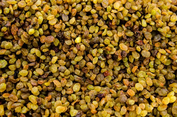 Fresh organic raisins sold on market — Stock Photo, Image