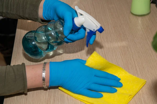 Ev yapımı kimyasallar. Enfeksiyon kontrol konsepti, Coronavirüs, 2019-nCoV, grip, virüs. 