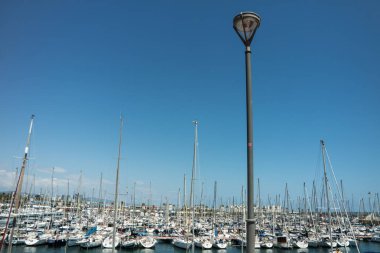 Barselona Katedrali, ön cephe