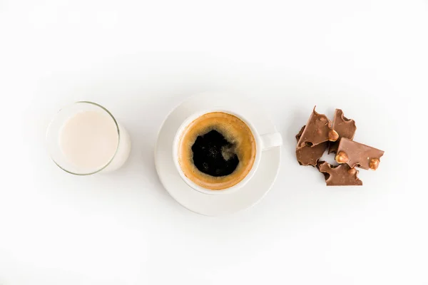 Tasse Kaffee mit Milch — Stockfoto