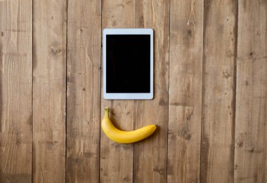 Muz ve dijital tablet 