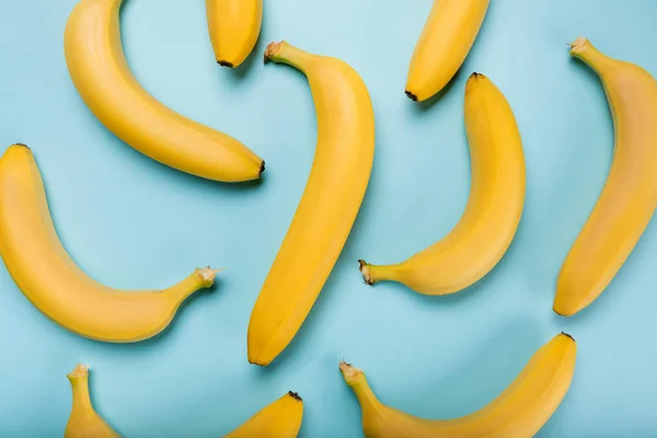 Plátanos amarillos frescos — Foto de Stock