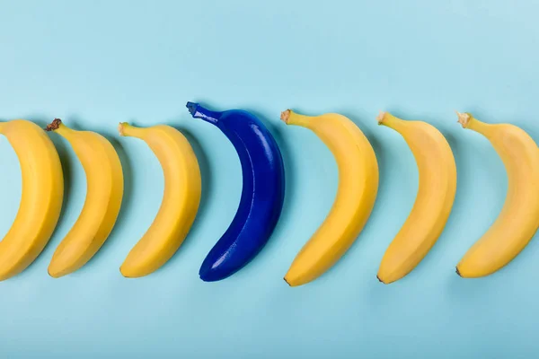 Kolekcja kolorowa banany — Zdjęcie stockowe