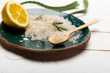 Deniz tuzu ve aloe vera
