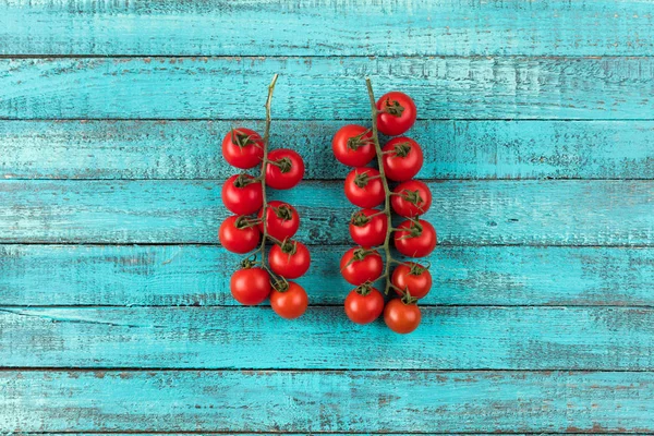 Tomates cherry frescos - foto de stock