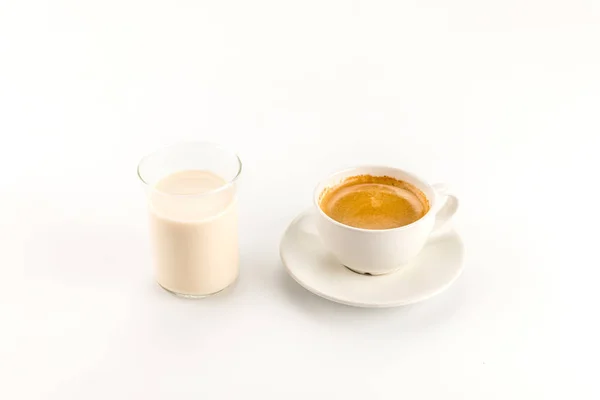 Cup of coffee with milk — Stock Photo
