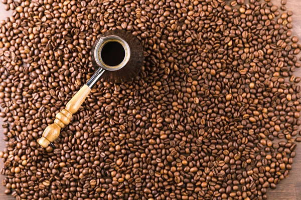 Coffee beans and turk — Stock Photo