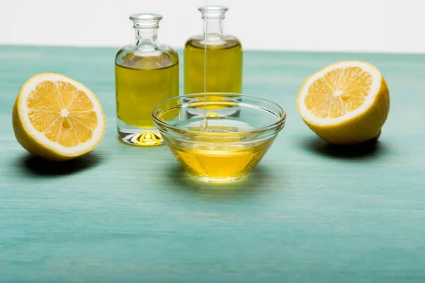 Oil with lemon and honey — Stock Photo