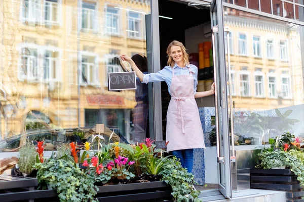 Open sign — Stock Photo, Image