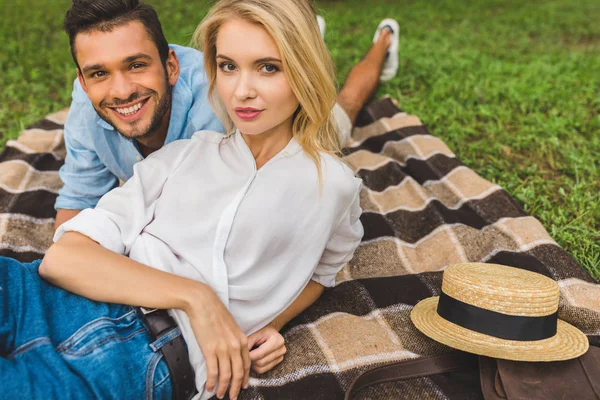 Couple resting in park — Free Stock Photo