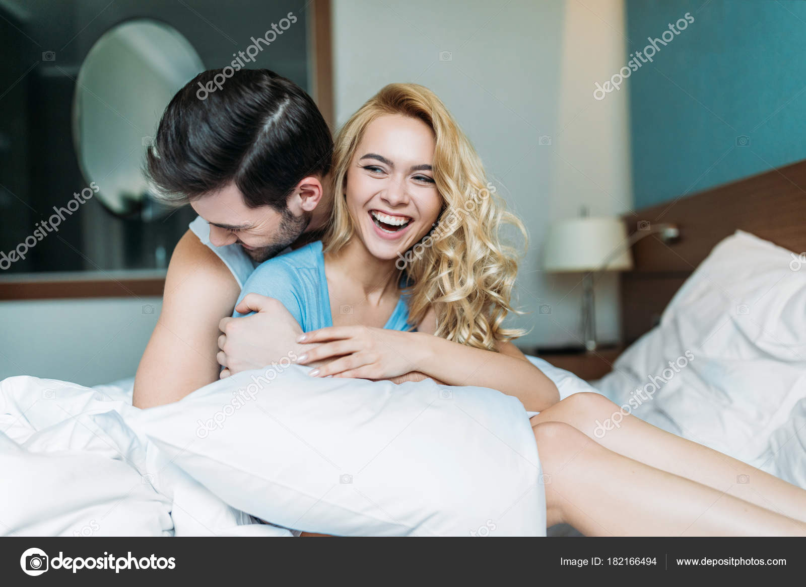Leidenschaftlicher Sex Auf De Bett