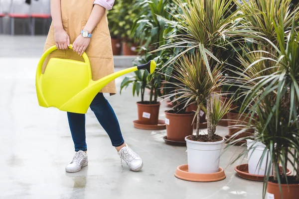 Close View Gardener Watering Can Standing Plants Greenhouse — Stock Photo, Image