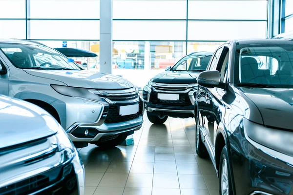 Coches nuevos - foto de stock