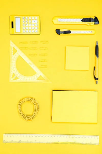 Organized office supplies — Stock Photo, Image