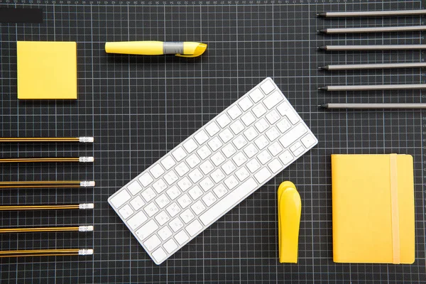 Keyboard and office supplies — Stock Photo, Image