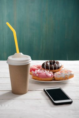 kahve ve donut Kahvaltı