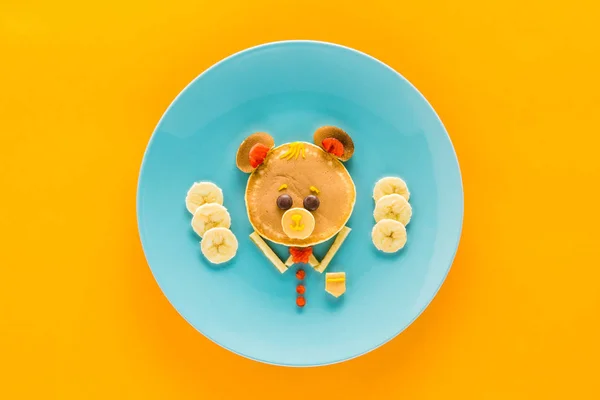 Creatively styled children's breakfast — Stock Photo