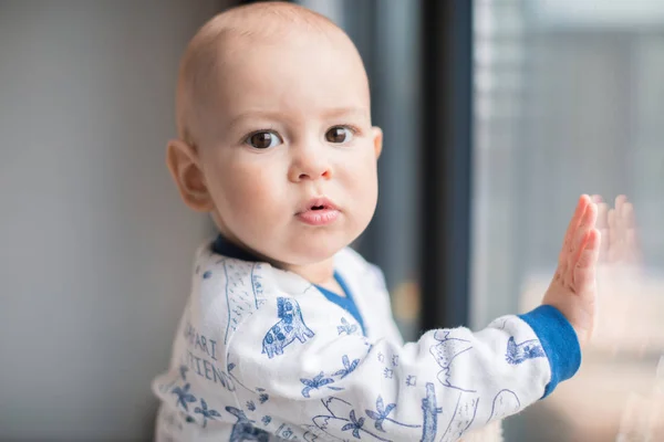 Potret bayi laki-laki lucu — Stok Foto