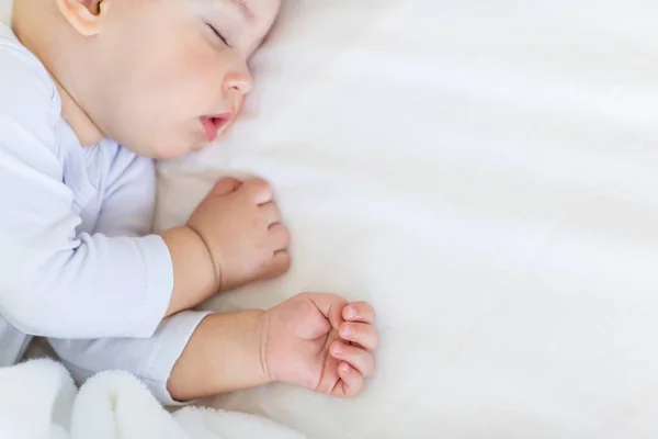 Alvó baba-fiú Jogdíjmentes Stock Fotók