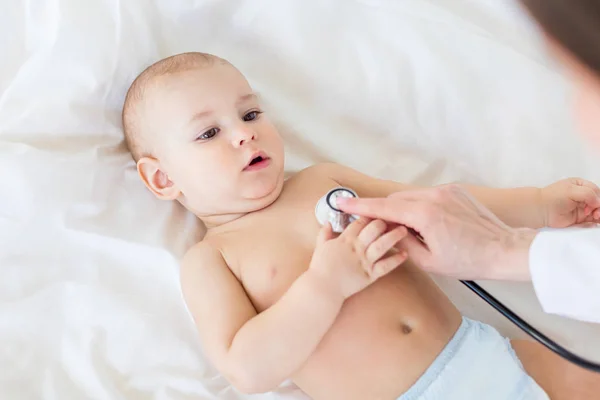 Baby boy with stethoscope — Stock Photo