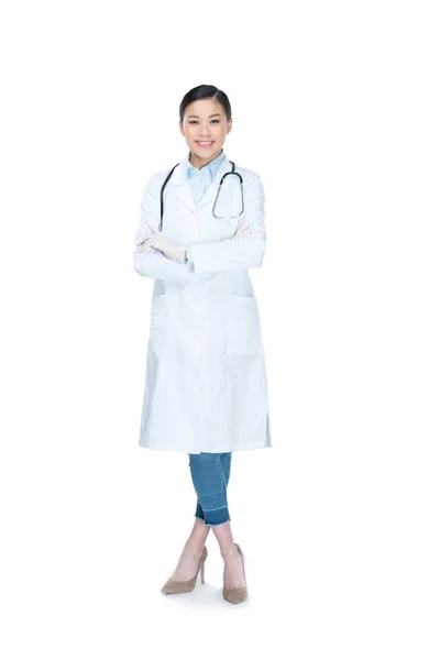 Doctor in de beschermende handschoenen met stethoscoop — Stockfoto