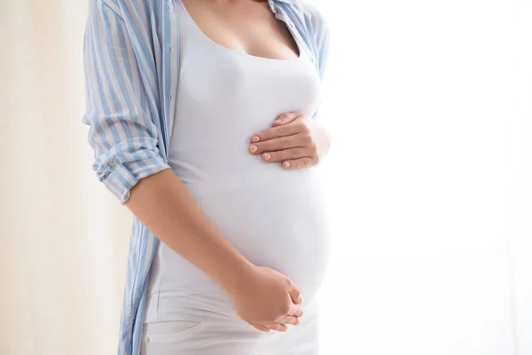 képek a varikózisról terhes nőknél