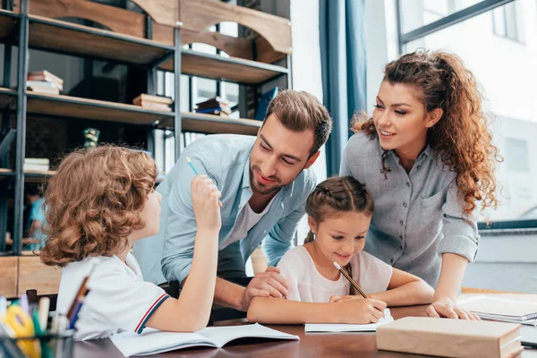 Familie — Stockfoto