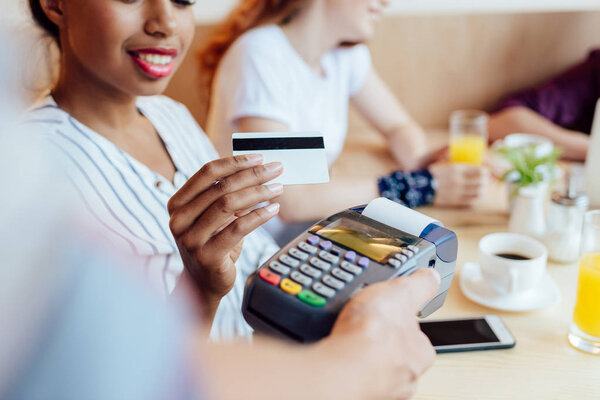 payment by credit card and terminal 