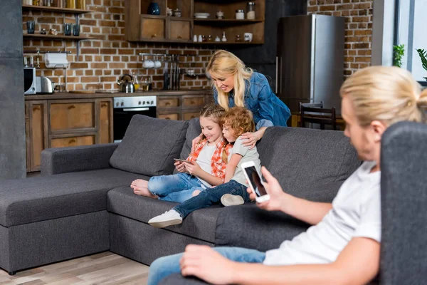 Family spending time at home — Stock Photo, Image