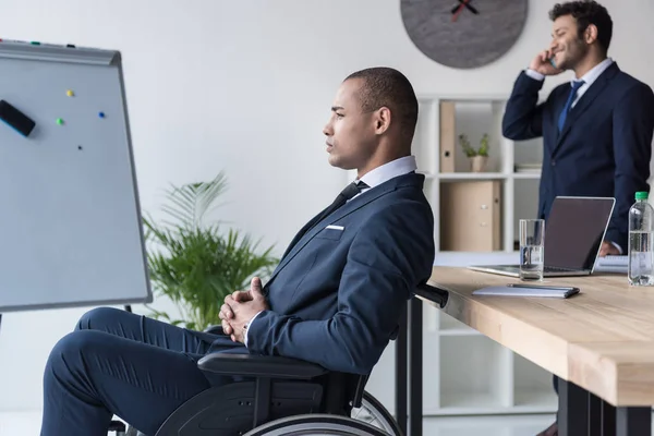 Hombres de negocios afroamericanos — Foto de Stock