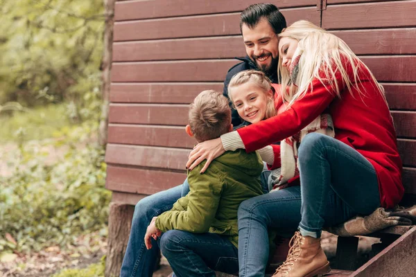 Happy family with two kids — Stock Photo, Image