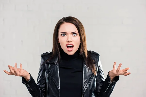 Mujer gritando — Foto de Stock