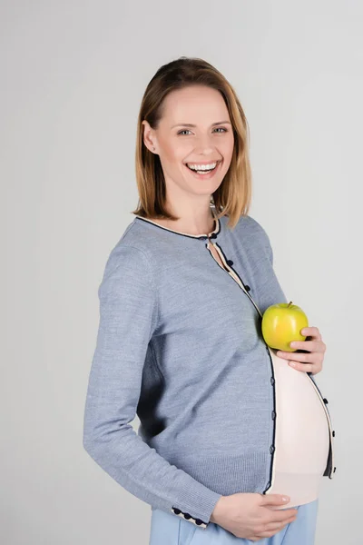 Retrato de la mujer embarazada - foto de stock