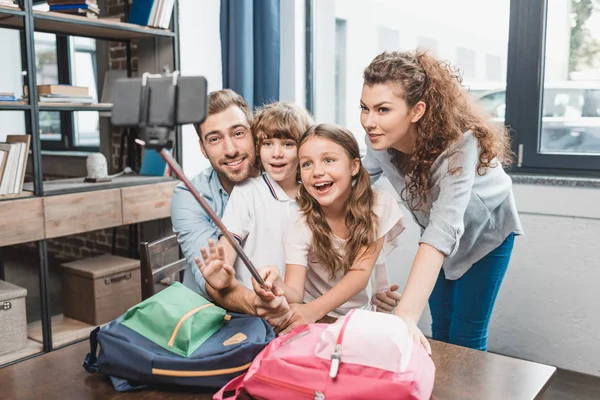 Selfie familiar — Stock Photo