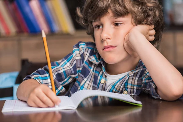 Thoughtful child — Stock Photo