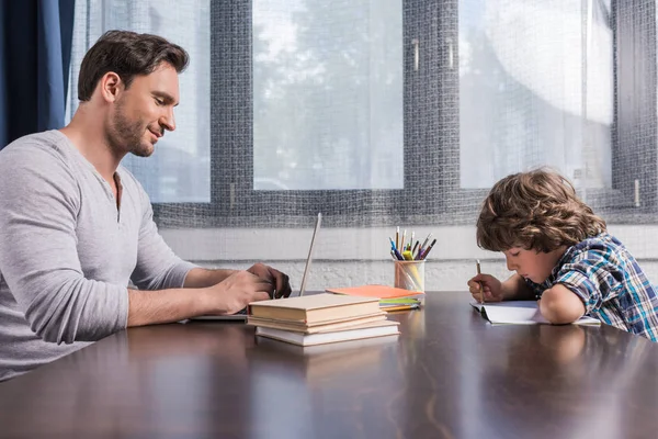 Familie — Stockfoto